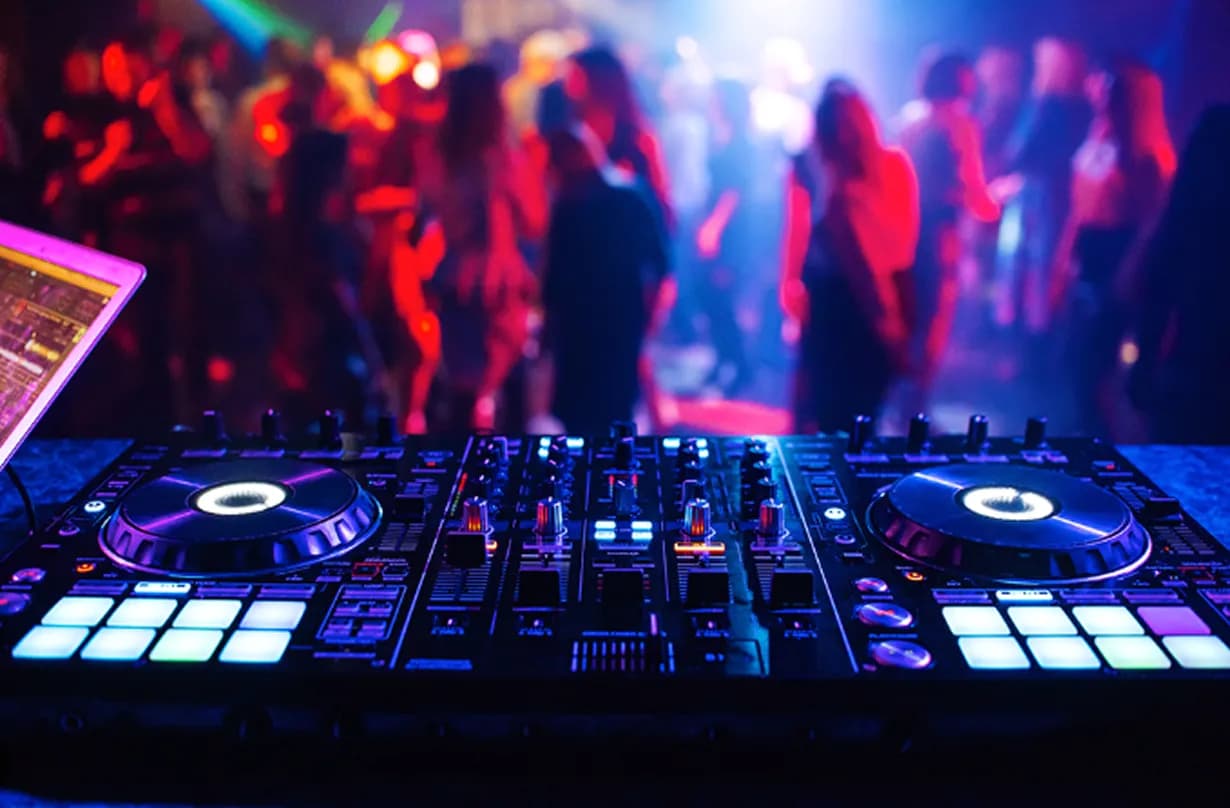 Club DJ music generated by InsMelo DJ song maker